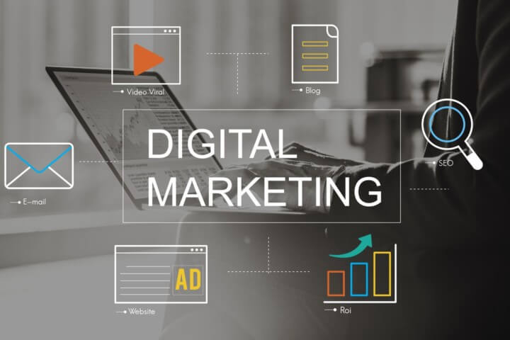 Digital marketing agency analyzing data's for better strategies